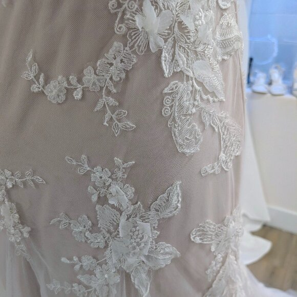 Madi Lane Junie wedding dress size 20 in mocha - Picture 6 of 17